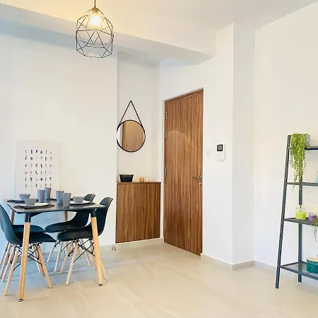 Jay One Apartment